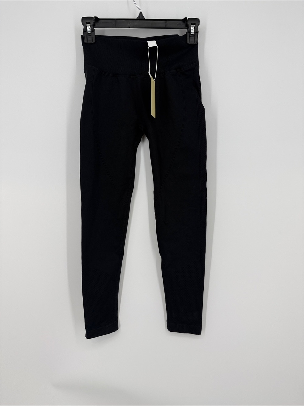 Halara 7/8 Leggings NWT Size Small